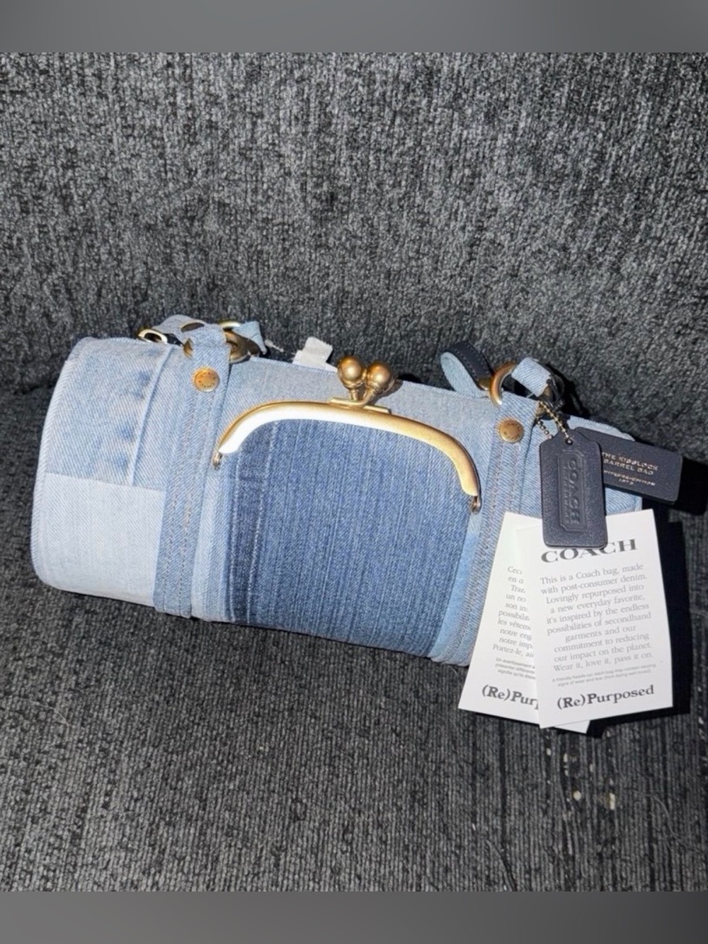 Coach Kisslock Barrel Bag 28 in Repurposed Denim & Soft Leather Brass/Indigo NWT - Picture 13 of 13